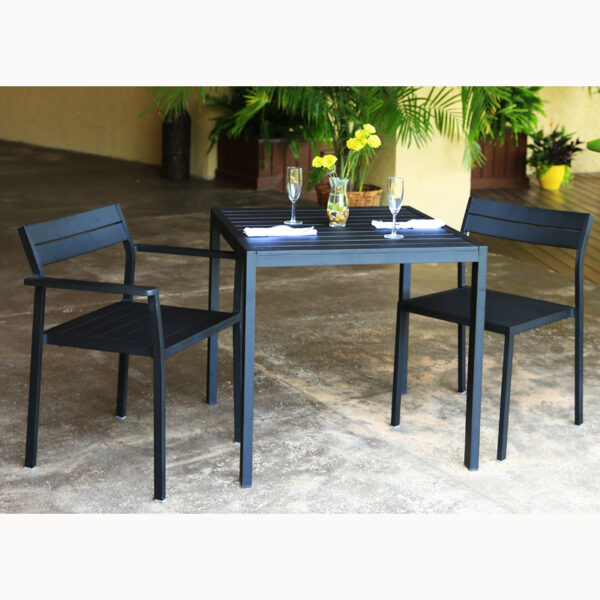 Breeze Table