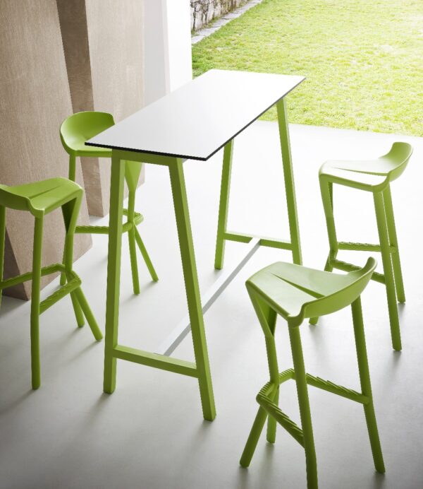 Stand Table